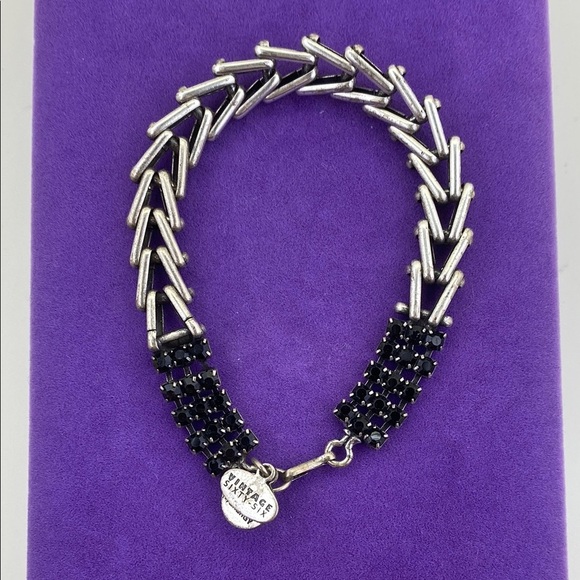 💛 Alex & Ani Vintage 66 Silver and Black Crystal Chevron Bracelet - Picture 1 of 5